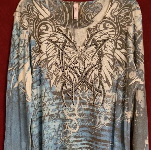 Kiara long-sleeve split neck tattoo inspired top Sz XXL - Picture 1 of 9